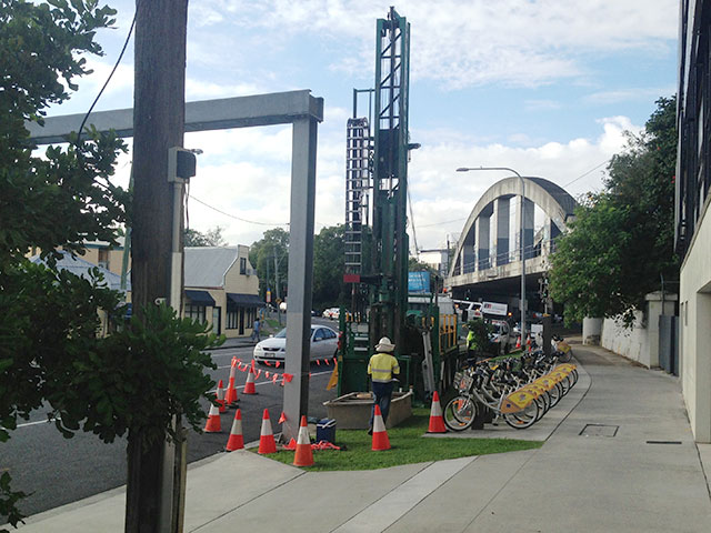 Annerley-bridge-strike-protection--beam-installation-01